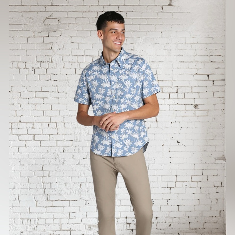 Stretch Short Sleeve Palm Tree Shirt NWT | Tropical Print Tee Various Sizes - Picture 4 of 5
